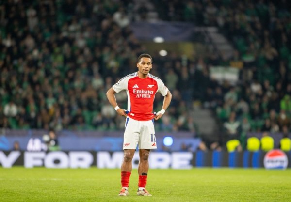 Reporter: Gunners defender Timber will undergo ankle surgery yet it is not clear how long the player will be absent