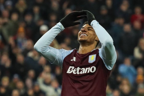 Sheringham: Rashford must not ask to leave the team by playing badly. His performance is not worthy of Barcelona.