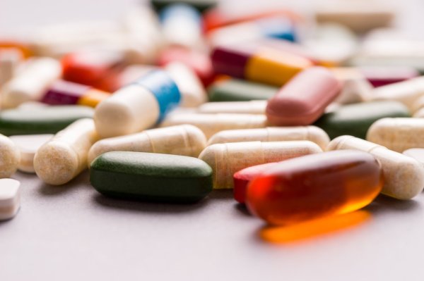 Can t drink coffee when taking health supplements? The impact of 