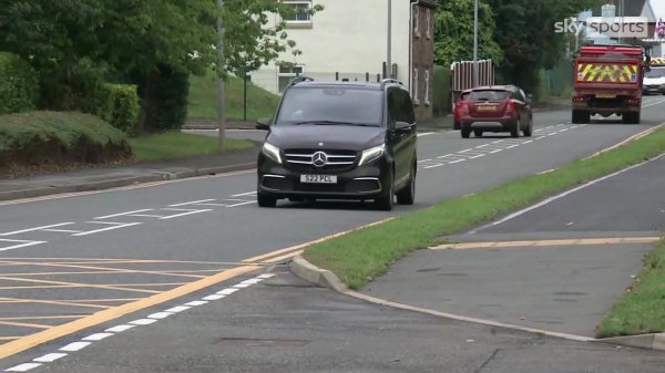 Sky: Ekitic has arrived at Liverpool training ground to prepare for the club s medical examination