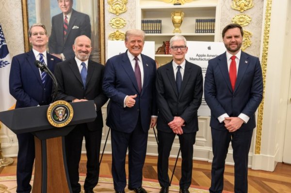 Trump: chip courses are 100% tax Required, Apple investment in the United States has increased to $60 billion