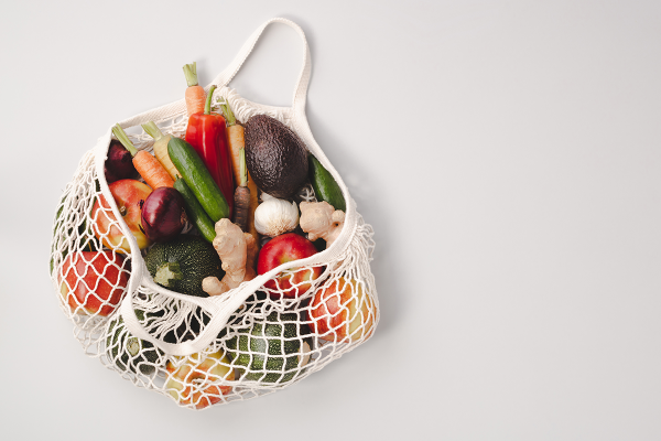Are organic fruits and vegetables healthier and can reduce the cancer rate? Professor: It s a myth