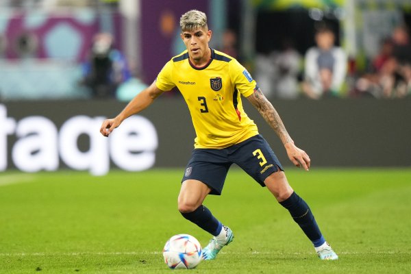 Reporter: Arsenal is about to deal with Leverkusen for Kapieda and is selling Kiviol