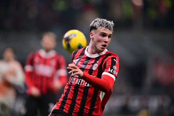Reporter: A-Jimenez joins Bournemouth to reach an agreement and is expected to fly to England this morning