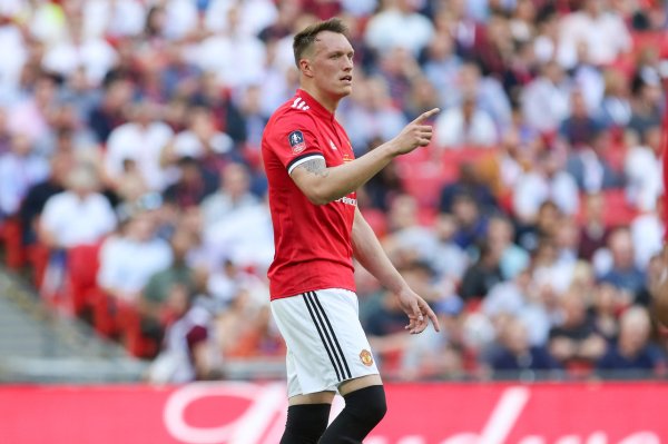 Phil Jones: I m ready for the coaching challenge, and if I have the chance, I ll seriously consider it