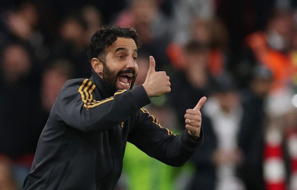 Sky Sports: Manchester United executives are satisfied with Amorim’s performance and will wait for next summer to strengthen the No. 6 position